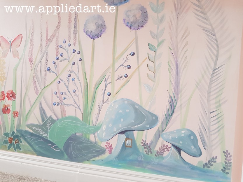 fairy theme mushroom fairy mural dublin artist muralist painting fairy theme aapplied art ie (4)